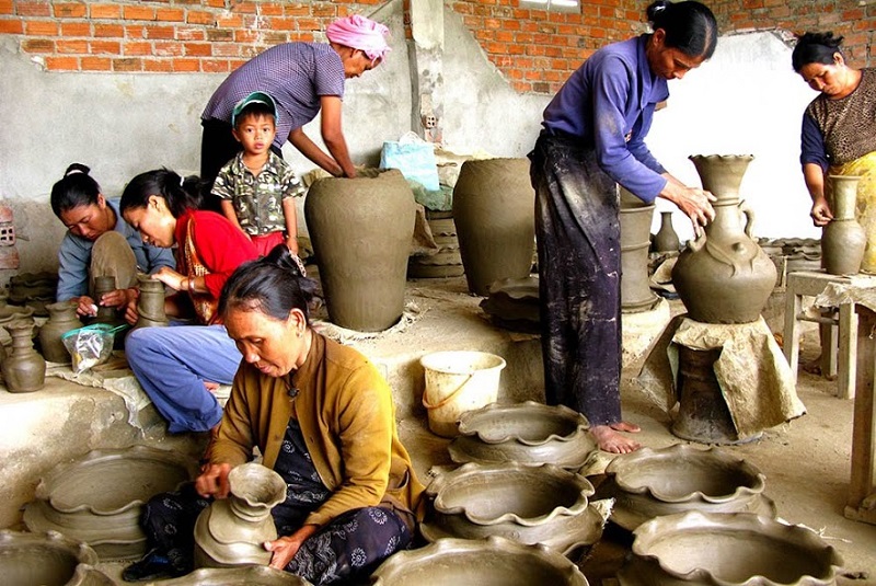 Làng gốm Bàu Trúc Ninh Thuận: ở đâu, có gì chơi, giá vé, kinh nghiệm tham quan
